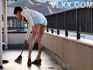 Bí mật hẹn hò với cô gái xinh đẹp phang giỏi hơn cả người yêu